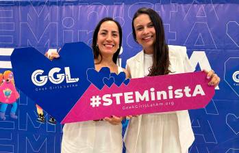 En la imagen Johana Prieto y Diana Salazar, fundadores de Geek Girls LatAm. Foto: cortesía