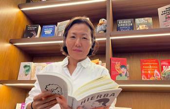 Ella es Keum Suk Gendry-Kim, novelista gráfica coreana autora del cómic Hierba. Es una de las invitadas especiales de la Fiesta del Libro y la Cultura 2026. FOTO: Cortesía