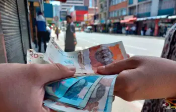 La jornada laboral en Colombia bajará a 42 horas semanales desde julio de 2026. FOTO: EL COLOMBIANO 