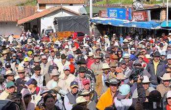 Tras dos días de diálogo, el Gobierno Nacional y campesinos de Santander, Norte de Santander y Boyacá lograron acuerdos que permitieron levantar el movimiento de protesta. FOTO Cortesía MinAmbiente.