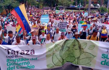 Comunidades indígenas también salieron en respaldo del gobierno de Gustavo Petro. FOTO MANUEL SALDARRIAGA 