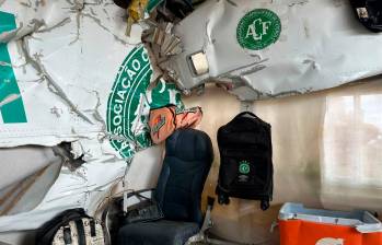 En el museo que tiene Albeiro Valencia Tabárez están las partes originales del avión de LaMia en el que viajaban los futbolistas del Chapecoense. Foto: Andrés Duque Gutiérrez