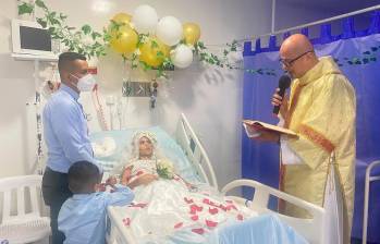 El pasado 8 de noviembre el hospital Universitario de Neiva publicó la fotografía de la eucaristía que se realizó en sus instalaciones. FOTO: @HUNeiva 