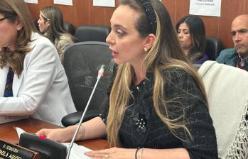 La senadora Ana Paola Agudelo, del partido Mira, pertenece a la comisión séptima del Senado. Sin embargo, no fue ponente. FOTO: TOMADA DEL X DE @ComisionVIICol