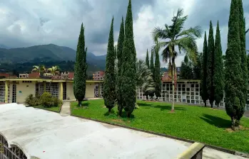 El Cementerio del municipio de Caldas tiene 70 sitios de interés para búsqueda de posibles restos de desaparecidos. FOTO: CORTESÍA