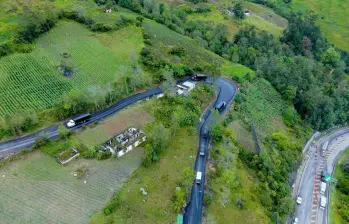 El pasado 7 de septiembre ocurrió un grave deslizamiento que volvió a colapsar la Vía al Llano, uno de los principales conectores viales del país. FOTO: MINISTERIO DE TRANSPORTE