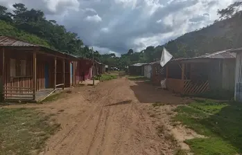 Más de 1.000 desplazados y 5.000 confinados en el municipio de Arenal, Bolívar, por enfrentamientos entre ELN y Clan del Golfo. FOTO: CONSEJERÍA PRESIDENCIAL