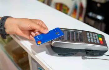 Los colombianos enviaron US$17,18 millones para financiar estudios en el exterior durante el primer semestre de 2026. FOTO: CORTESÍA