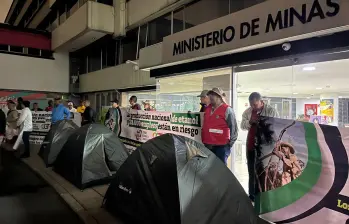 El Sindicato de Trabajadores Agrícolas Sintrainagro, la Central Unitaria de Trabajadores (CUT), la Confederación de Trabajadores de Colombia (CTC) y la Confederación General del Trabajo Autónoma e Independiente (CGT), advierteN sobre una grave crisis en la comercialización del etanol. FOTO TOMADA DE X (@JeissonfVera).