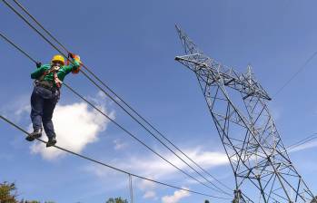 Por años, la queja recurrente de los consumidores de la costa caribeña es por el alto costo del servicio de electricidad. FOTO Esneyder Gutiérrez