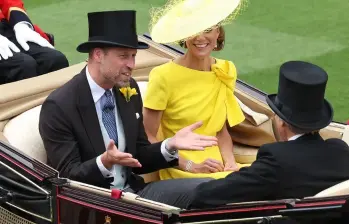 Kate Middleton regresó este miércoles a Royal Ascot junto al príncipe Guillermo en Berkshire. FOTO: Getty Images.
