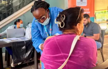 Alcaldía busca blindar a Medellín frente al riesgo del sarampión a través de los turistas