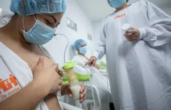 La acumulación de leche tras la lactancia puede provocar mastitis, una inflamación dolorosa de la mama que, en algunos casos, puede causar infección. FOTO: Camilo Suárez