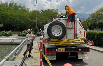 Con los riegos y lavados con agua captada de lluvias y recirculación no potable, actualmente se intervienen más de 40 espacios públicos. Foto: Cortesía