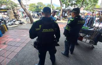 La Policía tuvo que realizar intervenciones en distintos puntos de la ciudad para controlar los altercados que se ocasionaron en las celebraciones del Día del Amor y la Amistad en el Valle de Aburrá. FOTO: MAURICIO PALACIO