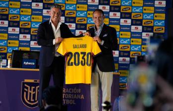 El entrenador argentino Marcelo Gallardo, quien fue famoso por dirigir a River Plate, fue presentado en Quito. Foto: tomada del x de @FEFecuador