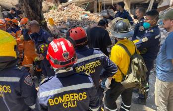 Terremoto en Cali. Así quedó un edificio ubicado en el barrio Nuevo Tequendama, sur de la ciudad. Foto: Andrés Carmona-El Colombiano