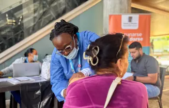 Quienes acudan a uno de los 80 puntos para esta jornada de vacunación podrán recibir las dosis del programa ampliado de inmunizaciones y dosis de refuerzo contra el covid-19. FOTO: Cortesía alcaldía de medellín