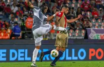 La fecha 12 de la Liga BetPlay II-2025 deja así un partido que será recordado por su intensidad y dramatismo, en el que ni paisas ni barranquilleros lograron imponerse, pero sí regalaron a la afición un espectáculo digno de las expectativas. Foto: Juan Antonio Sánchez