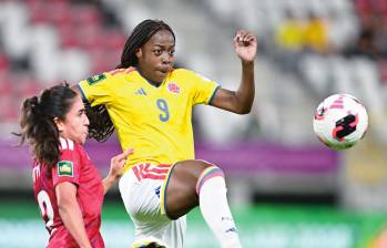 Valerin Loboa es una de las dos opciones que tiene Colombia en ataque, junto a Maithé López. FOTO GETTY 