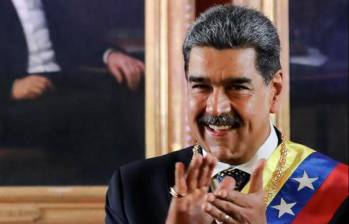 Maduro firmó el decreto para una reforma constitucional que podría transformar el sistema político de Venezuela. Foto AFP