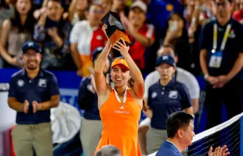 Con este título, María Camila Osorio ascendió del puesto 84 al 80 del ranking mundial de la WTA, asegurando su permanencia en el Top 100 del circuito femenino. FOTO: GETTY