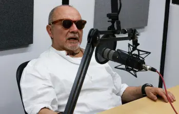 César Mora llega con su show de boleros al centro comercial El Tesoro. Su trabajo en cine y televisión lo han hecho un personaje muy conocido por el público de la ciudad. Foto: EL COLOMBIANO