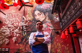 Diego Fernando Ardila León es un chef colombiano que se ha formado en las gastronomías de la China, Japón, Vietnam. Ahora es el líder de Pato Pekin, un restaurante en El Poblado que trajo a la ciudad preparaciones que combinan la tradición y los sabores locales. FOTO Julio herrera 