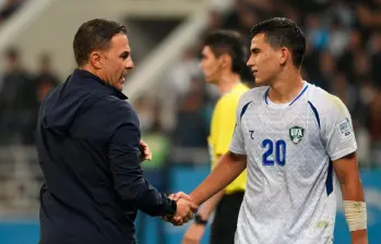 El italiano Fabio Cannavaro, seleccionador de Uzbekistán, busca dar la sorpresa. FOTO GETTY