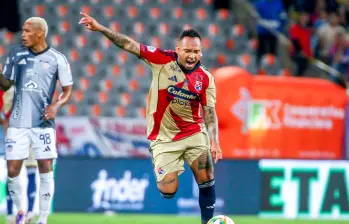 El futbolista samario Jarlan Barrera, uno de los refuerzos del Medellín para el segundo semestre del año, suma un gol. Lo anotó en el duelo contra Junior, por la fecha 12 de la Liga Betplay. FOTO Juan Antonio Sánchez 
