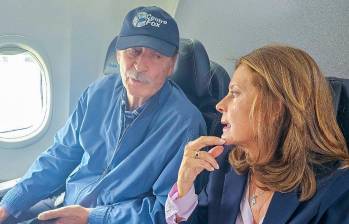 Marta Lucía Ramírez junto al expresidente mexicano Vicente Fox. FOTO CORTESÍA 