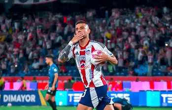 En la imagen aparece el antioqueño Steven Andrés Rodríguez, quien le marcó al Pereira para darle el liderato al Junior. FOTO Colprensa