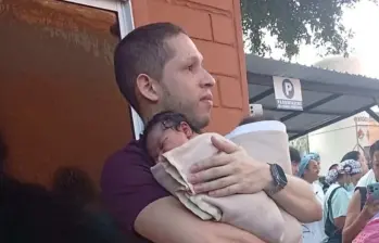 El relato del pediatra que se convirtió en un héroe tras el terremoto de magnitud 7,4 en Colombia. FOTO: Tomada de redes sociales.