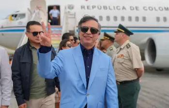 Políticos cuestionan autorización del Senado al expresidente Gustavo Petro para salir del país. FOTO: Colprensa