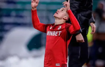 Alejandro Piedrahíta tras su primera anotación en el fútbol de Bulgaria. FOTO @CSKA_Sofia