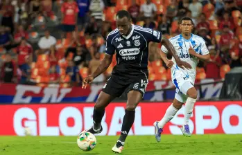 El volante vallecaucano Baldomero Perlaza regresó a la lista de convocados para el duelo de vuelta de Copa Libertadores. Foto: Camilo Suárez