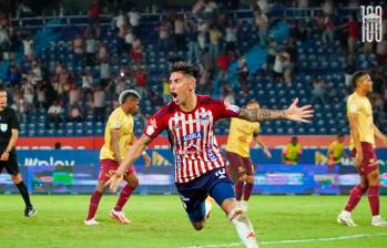 El futbolista Emanuel Olivera marcó el gol del triunfo de los barranquilleros. FOTO: TOMADA DEL X DE @JuniorClubSA