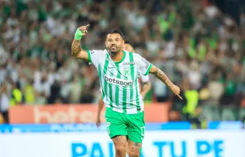 El volante antioqueño Edwin Cardona es una de las figuras del cuadro verde en la Copa Betplay. Anotó el tanto de la ida en Manizales. Foto: Camilo Suárez