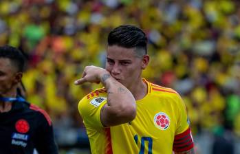 El volante cucuteño James Rodríguez, referente del seleccionado colombiano, podría estar en el banco de suplentes al inicio del encuentro contra los croatas. Foto: Juan Antonio Sánchez