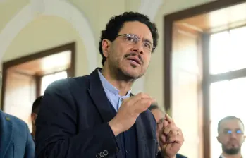 El Consejo Gremial Nacional rechazó promover acercamientos con Iván Cepeda y su sector político. FOTO: Nelson Cárdenas, campaña Iván Cepeda.