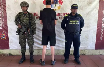 El ciudadano fue puesto bajo protección de la Fuerza Pública tras un operativo. FOTO: Cortesía Ejército Nacional