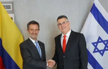 Gideon Sa’ar y Omar Bula Escobar acordaron eliminar la visa bilateral desde el 1 de septiembre. FOTO: Tomado de X: @gidonsaar