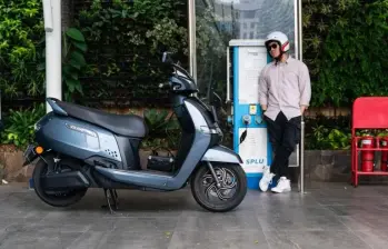 egún el informe interactivo de Andemos, la marca más vendida el año pasado fue Starker, con cerca de 2.000 unidades, comercializadas por Auteco Mobility. En 2026 también entró un nuevo jugador: TVS, con la iQube. FOTO: Cortesía LR.