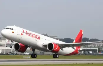 La tripulación desvió el avión al Aeropuerto Internacional de Miami, donde aterrizó a las 3:30 a. m. FOTO: Colprensa