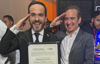 Abelardo de la Espriella, presidente de Colombia, junto con su amigo Joaquín Gutiérrez, nuevo presidente de Ecopetrol. FOTO: Tomada de redes.