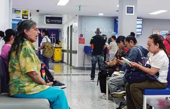 Según el Gobierno, el decreto transforma el sistema hacia un modelo preventivo y territorial, reduciendo el rol de las EPS y fortaleciendo a las entidades locales. FOTO Julio Herrera