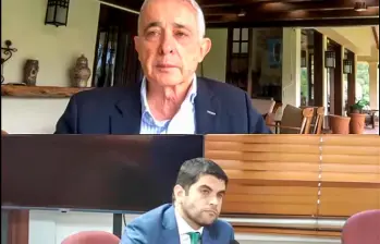 Hernán Cadavid participa como testigo en el juicio al expresidente Álvaro Uribe. FOTO: Captura de video