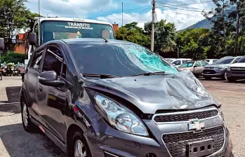 En este vehículo, un conductor bajo los efectos del licor le produjo la muerte a un contratista del Metro en octubre. FOTO: Cortesía