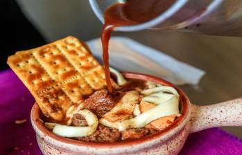 La comida de la abuela se convirtió en una apuesta rentable en Antioquia, donde identidad y experiencia se convierten en valor económico. Foto: Camilo Suárez