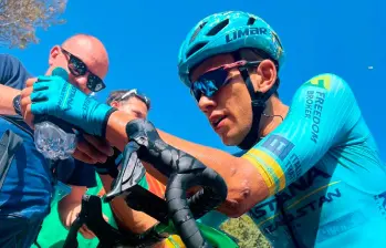 Harold Tejada empieza a destacarse en la Vuelta. Se esfuerza por lograr un triunfo de etapa. FOTO X-ASTANA